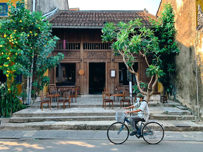 Have you tried cycling around Hoi An? A bike ride through Hoi An's travel map