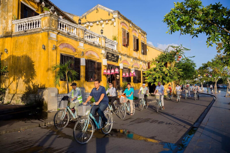 Have you tried cycling around Hoi An? A bike ride through Hoi An's travel map